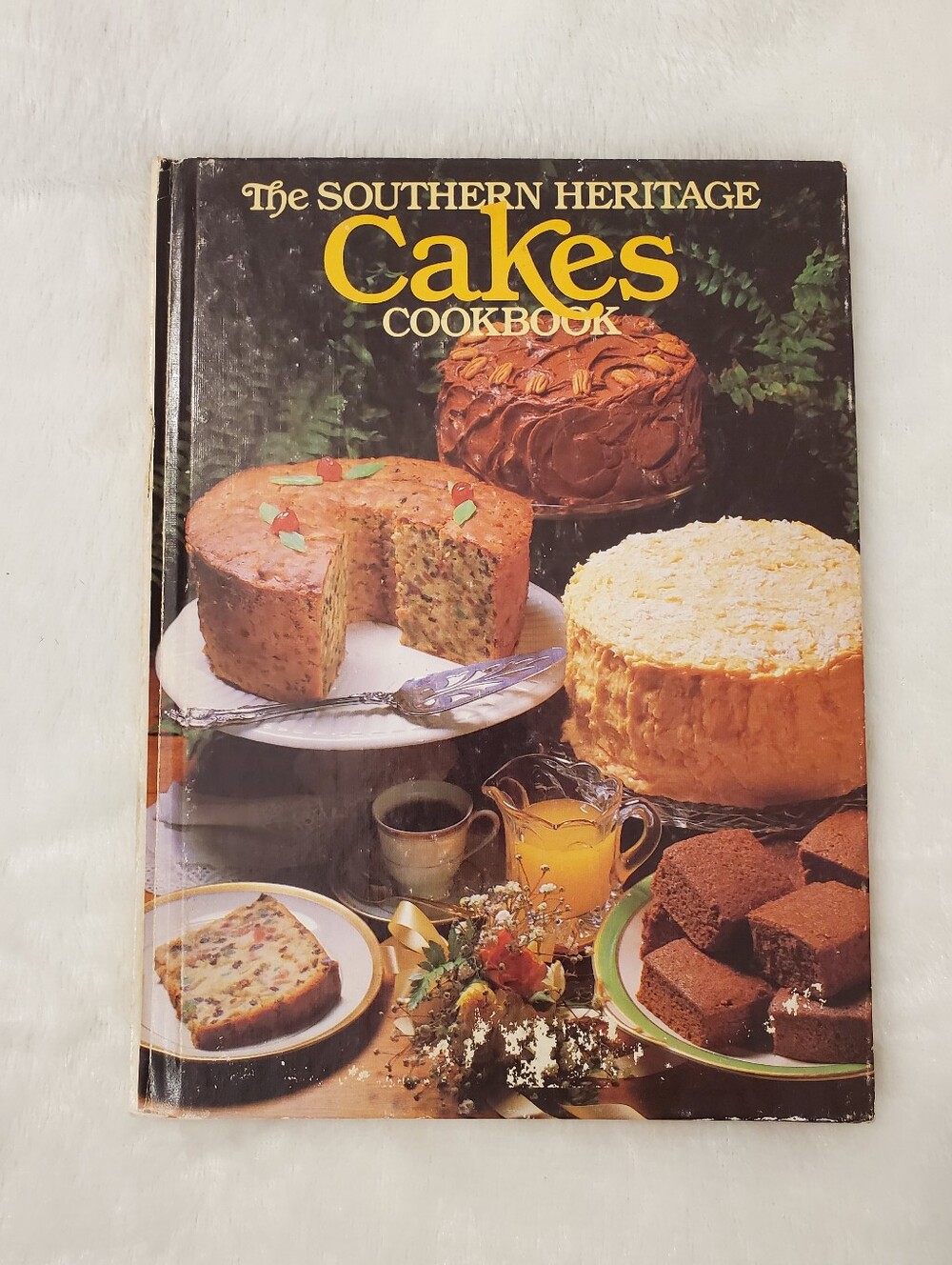 Vintage Southern Heritage Cakes Cookbook - Classic Recipe Collection